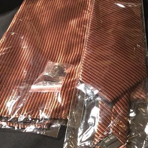 Tie with matching cuff links handkerchief silk